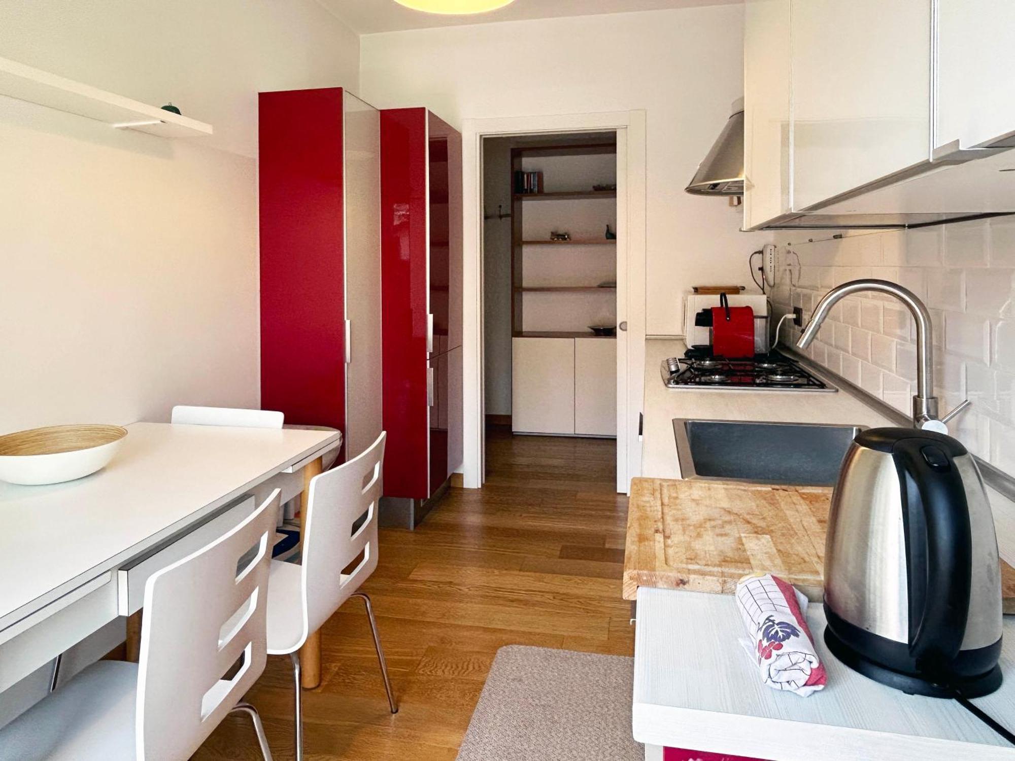 Comfortable Apartment In The Heart Of Lecco Exterior foto